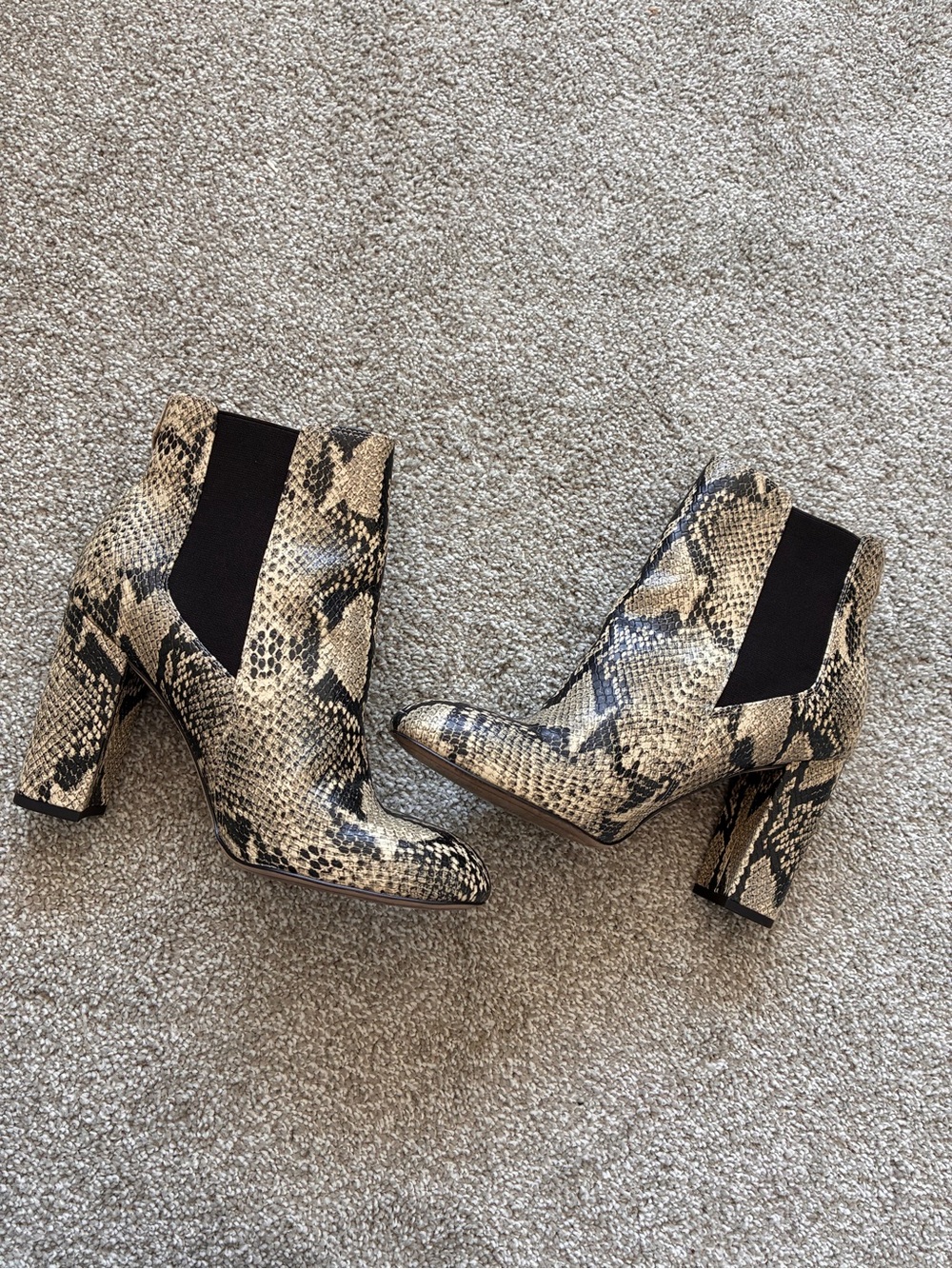 Sam Edelman Snake-Print Chelsea Booties in Beige and Black Size 8